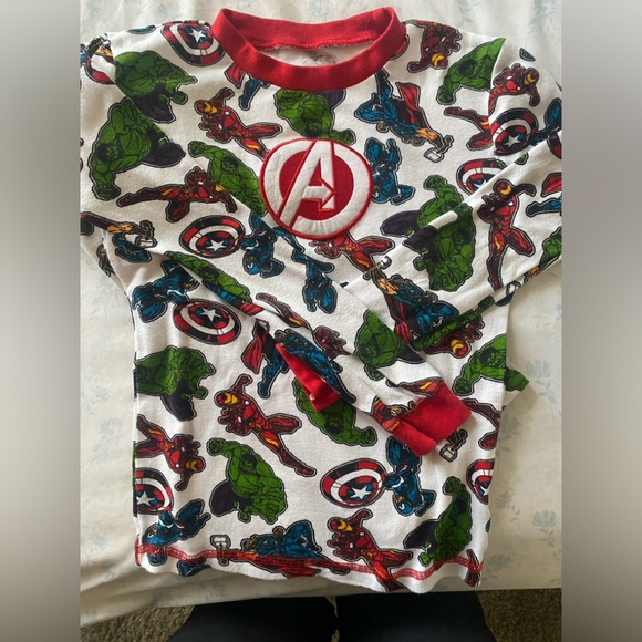 Avenger Pajamas size 12 youth - Picture 4 of 5